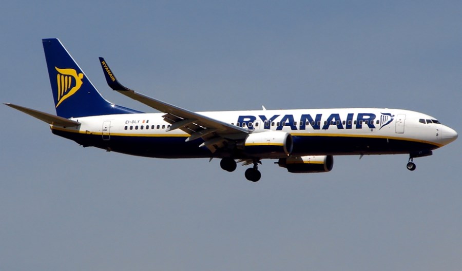 Ryanair przewiózł blisko 16 mln pasażerów w czerwcu. Rekordowe wypełnienie samolotów